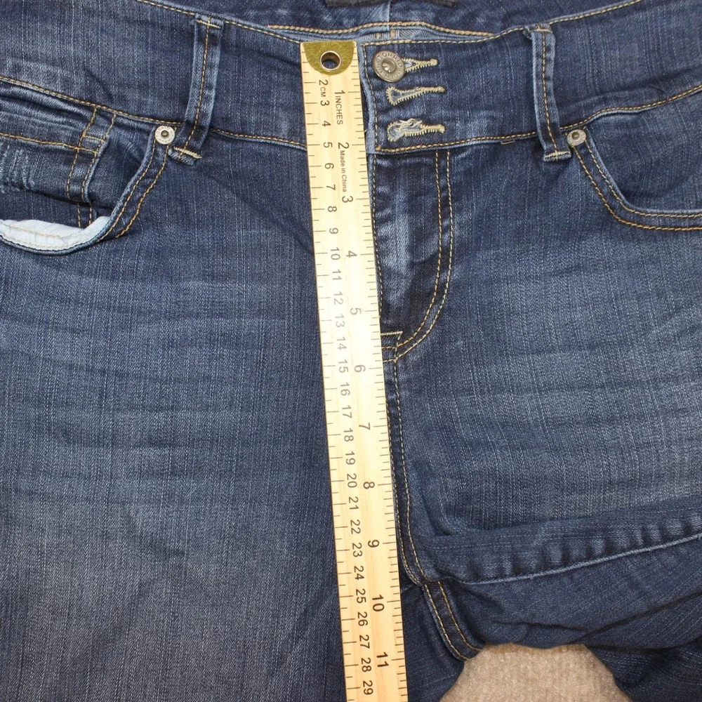 Torrid Premium Womens‎ Size 16 Medium Wash Distressed Bermuda Denim Shorts